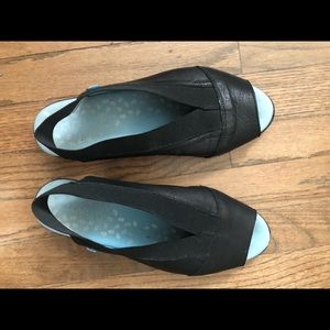 Black low heel sandals